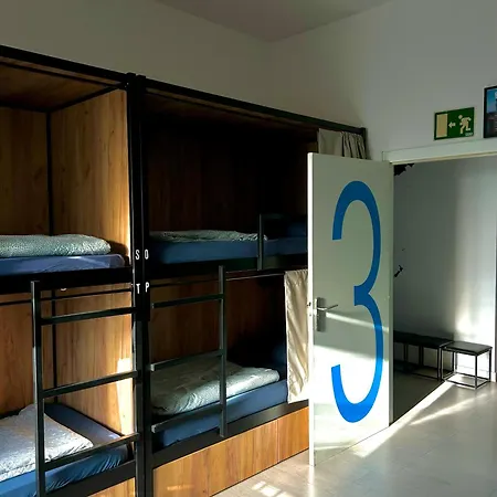 Downtown River Hostel-2